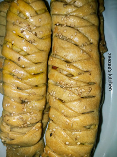 A picture of Chicken bread.