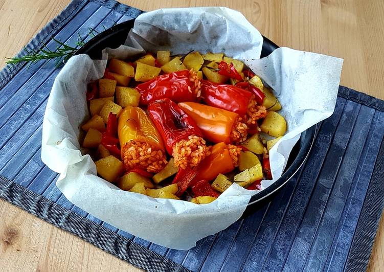 Simple Way to Prepare Perfect Peperoncini dolci con riso e patate