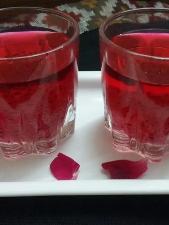 Easy Way Make Recipe Chia seeds and red drink that is Really Delicious, Can Spoil the Tongue}