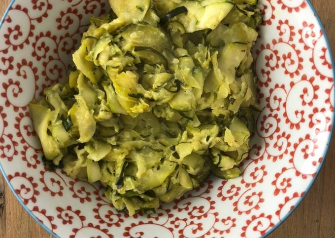 Poêlée de courgettes au curry de PaulineB - Cookpad