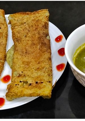 A picture of Green Moong Chilla.