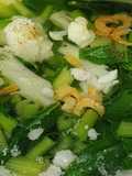 Canh cải ngọt bông cải nấu tôm thịt