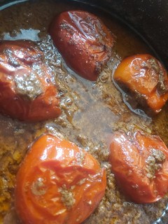 عکسی از دستور گوجه شکم پر🍅