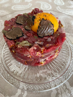 Una foto de Steak tartar vaca gallega