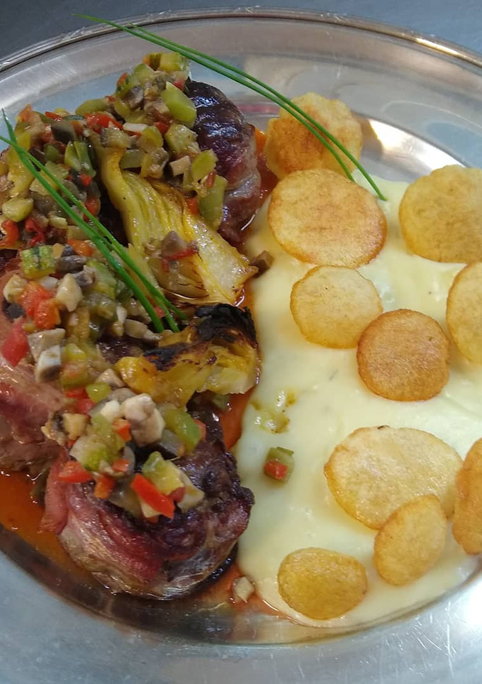 Una foto de Lomo con Ratatouille