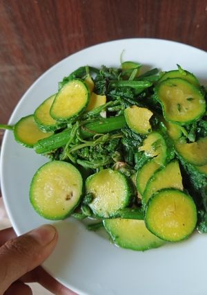 Hình của món Bí xào tỏi.