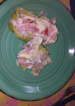 Una foto de Chayotes (tayotas) rellenas
