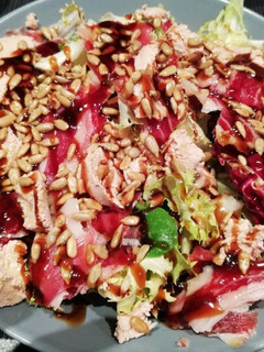 Una foto de Ensalada de Pato