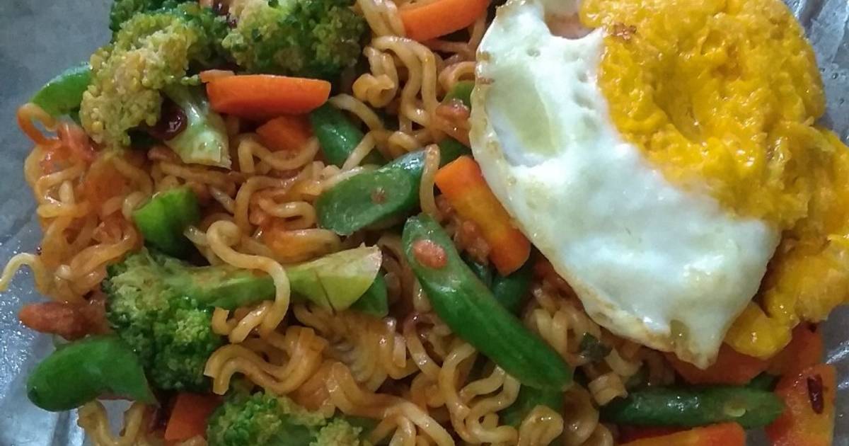 Resep Indomie Ayam Geprek Toping Sayuran Oleh Wida Yanti Cookpad