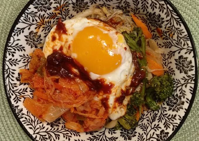 BIBIMBAP 🍜 = bedeutet soviel wie,,Reisumrühren,, 🍳