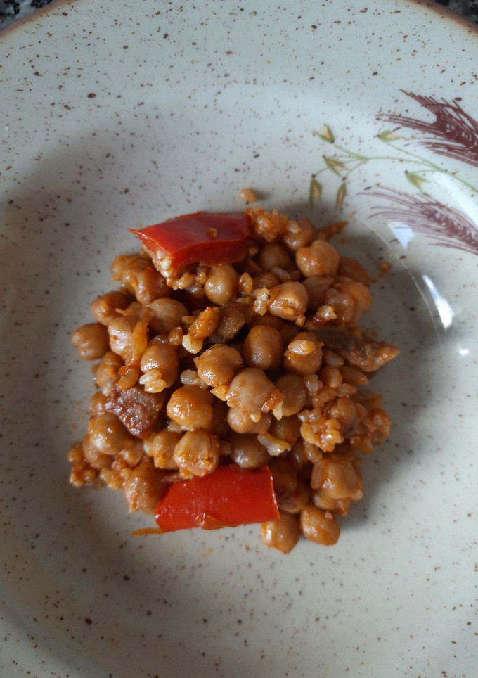 Una foto de Garbanzos con arroz integral
