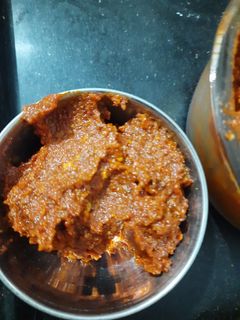 લસણ ની ચટણી (Lasan Chutney Recipe In Gujarati) રેસીપી મુખ્ય ફોટો