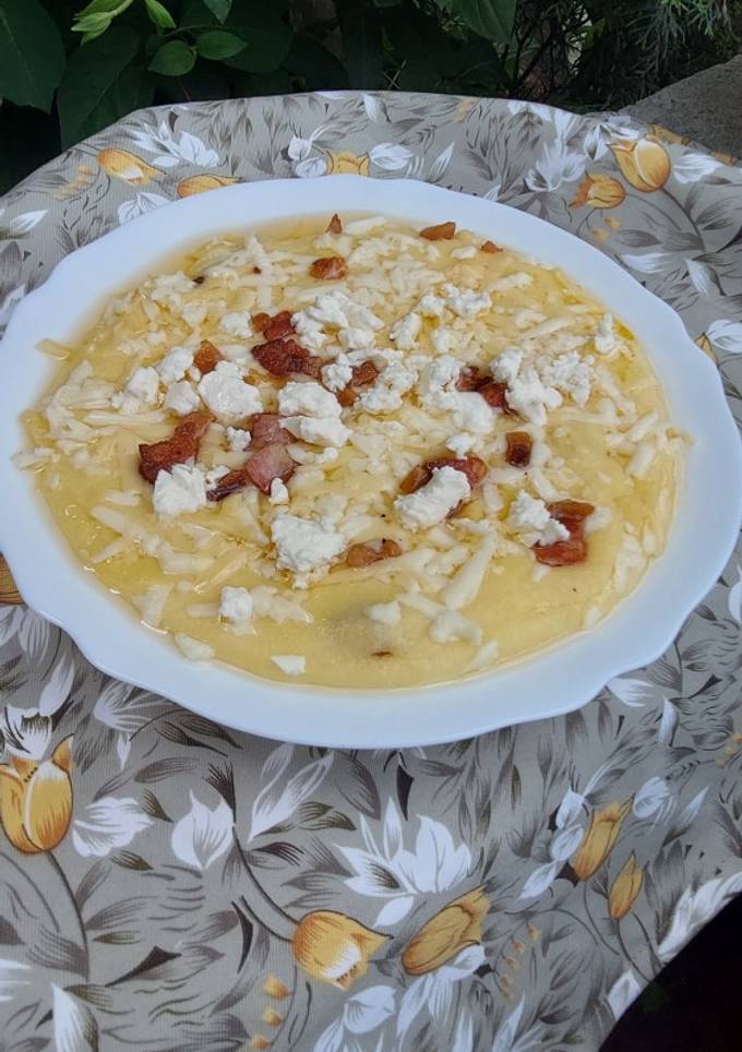 Токан з сиром (кукурудзяна каша)