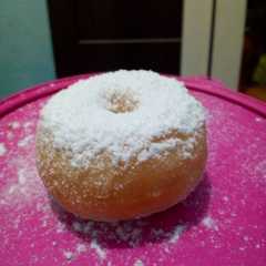 A picture of Donat empuk tanpa telur.