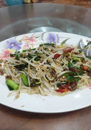 Gambar Taugeh Goreng Dengan Kucai
