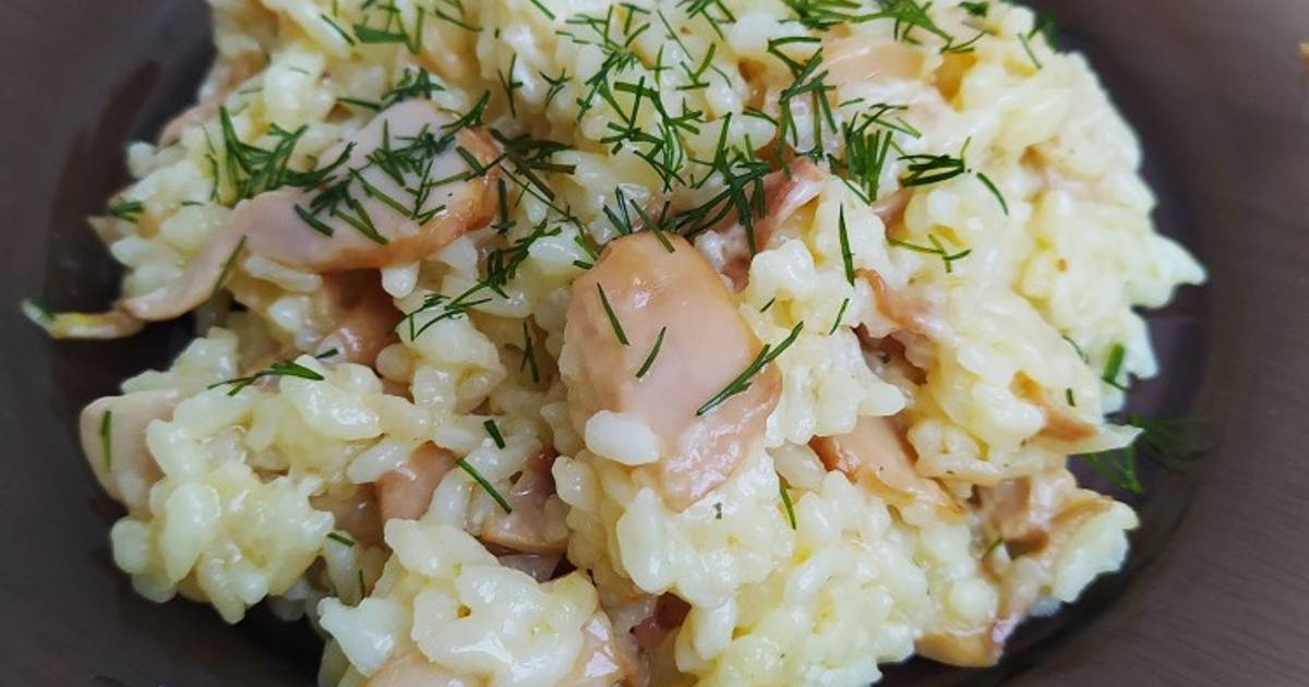 Ризотто с грибами и курицей со сливками в сковороде рецепт с фото