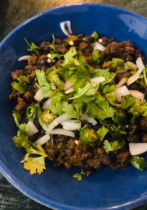 A picture of Masala Chana Chaat.