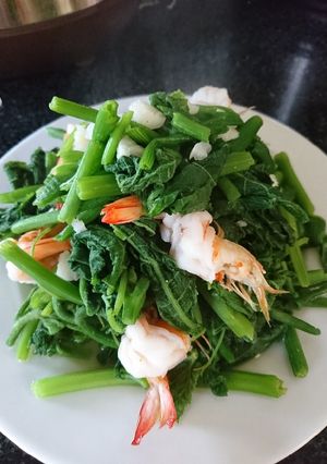 Hình của món Rau bí đỏ xào tôm.