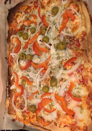 Una foto de Pizza de pollo casera 