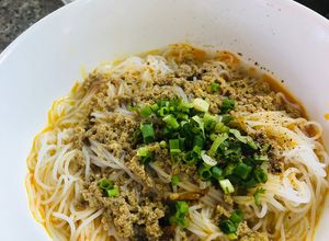 Hình của món Bún rạm Bình Định.