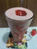 Smoothies Pisang Strawberry