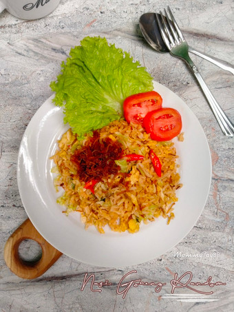 Langkah Mudah untuk Membuat Nasi Goreng Random, Sempurna