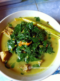 Foto resep Sayur kelor kuah santan