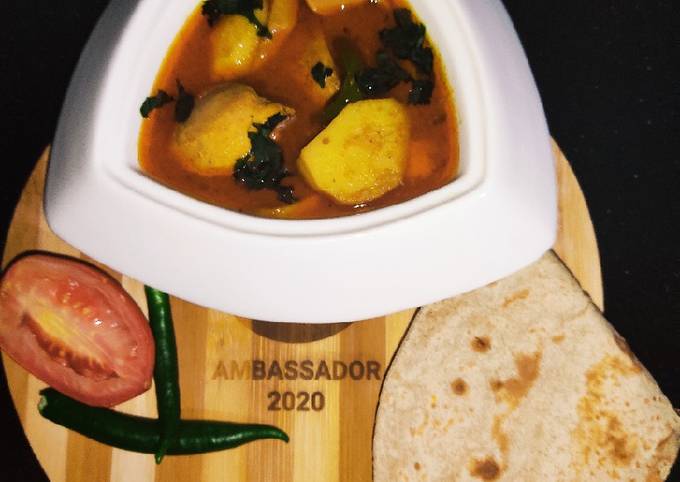 Three Spices Arvi And Chicken Gravy Recipe