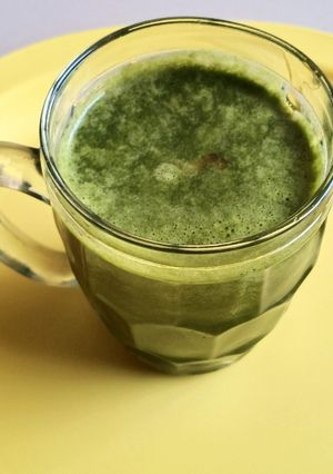 ગ્રીન જ્યુસ (Green Juice Recipe In Gujarati) રેસીપી મુખ્ય ફોટો