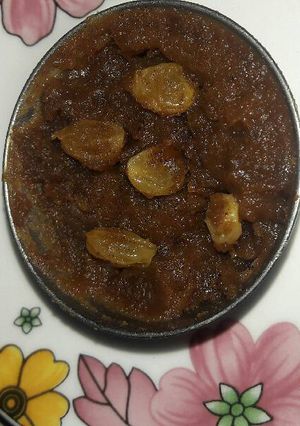 A picture of Rawa kismish halwa.