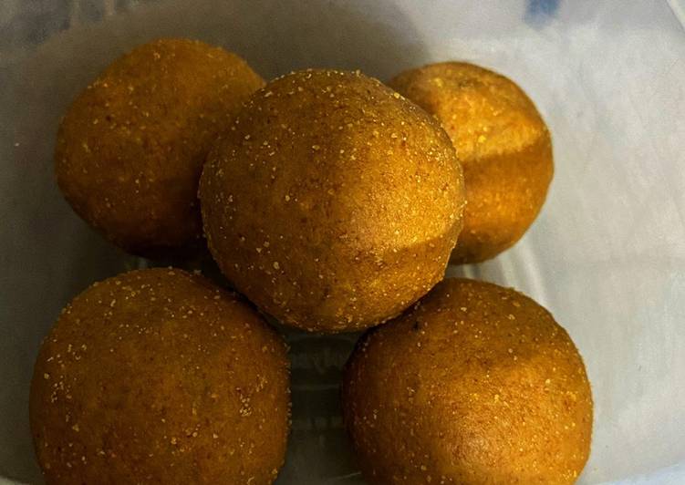 Recipe of Speedy Moong Ladoo Hesarbale Undi