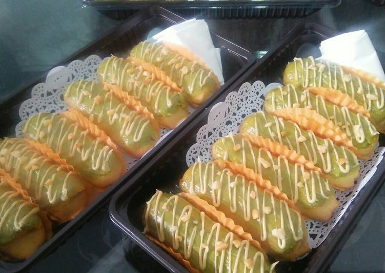 Eclair Greentea tiramisu peanuts