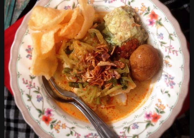 Resep: Lontong Sayur Betawi Komplit Bunda Pasti Bisa