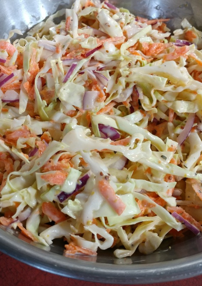 A picture of Coleslaw.