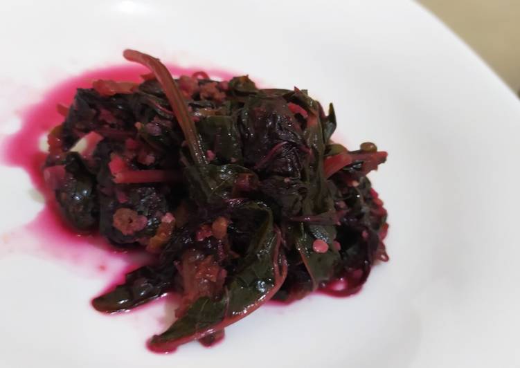 Tumis Bayam Merah Merona