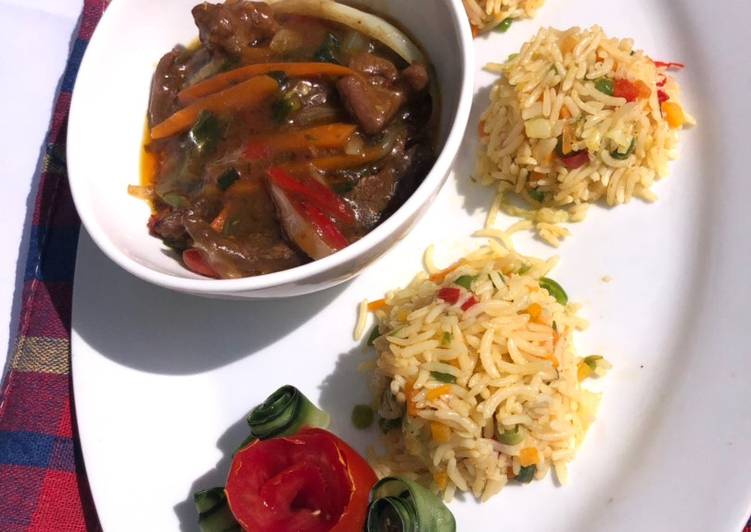 Vegetable fried rice and shredded beef sauce