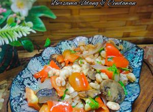 Gambar 2:9:34 - Capsicum merah goreng bersama udang dan cendawan