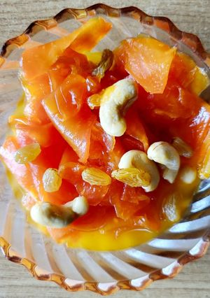 A picture of Papaya plastic chutney.