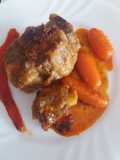Rabo de vacuno con verduras y vino dulce