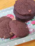 Galletas de chocolate con chispas de chocolate blanco