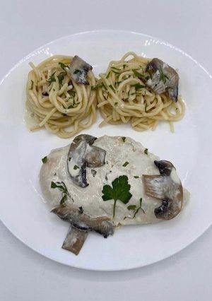 Une photo de Escalope de Poulet à la Crème et aux Champignons