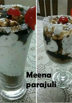 A picture of Fruit Chocolate punch.
