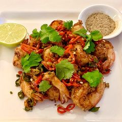 A picture of Sichuan salt and pepper king prawns with wok-toasted chilli and garlic.
