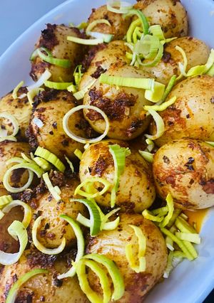 Una foto de PAPINES A LA MEXICANA 🥔🥗🥔🥗🥔