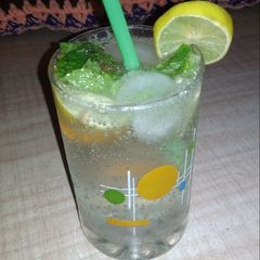 A picture of Lemon mocktail.