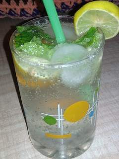 A picture of Lemon mocktail.