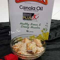 A picture of Chicken Yakhni Pulao.