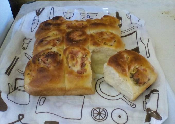 Rolled Pizza Bread