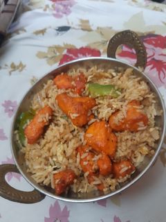 चिकन फ्राइड राइस (chicken fried rice recipe in hindi) रेसिपी मुख्य फोटो