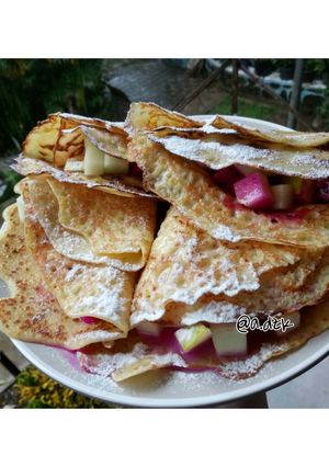 A picture of Fruit Crepes.